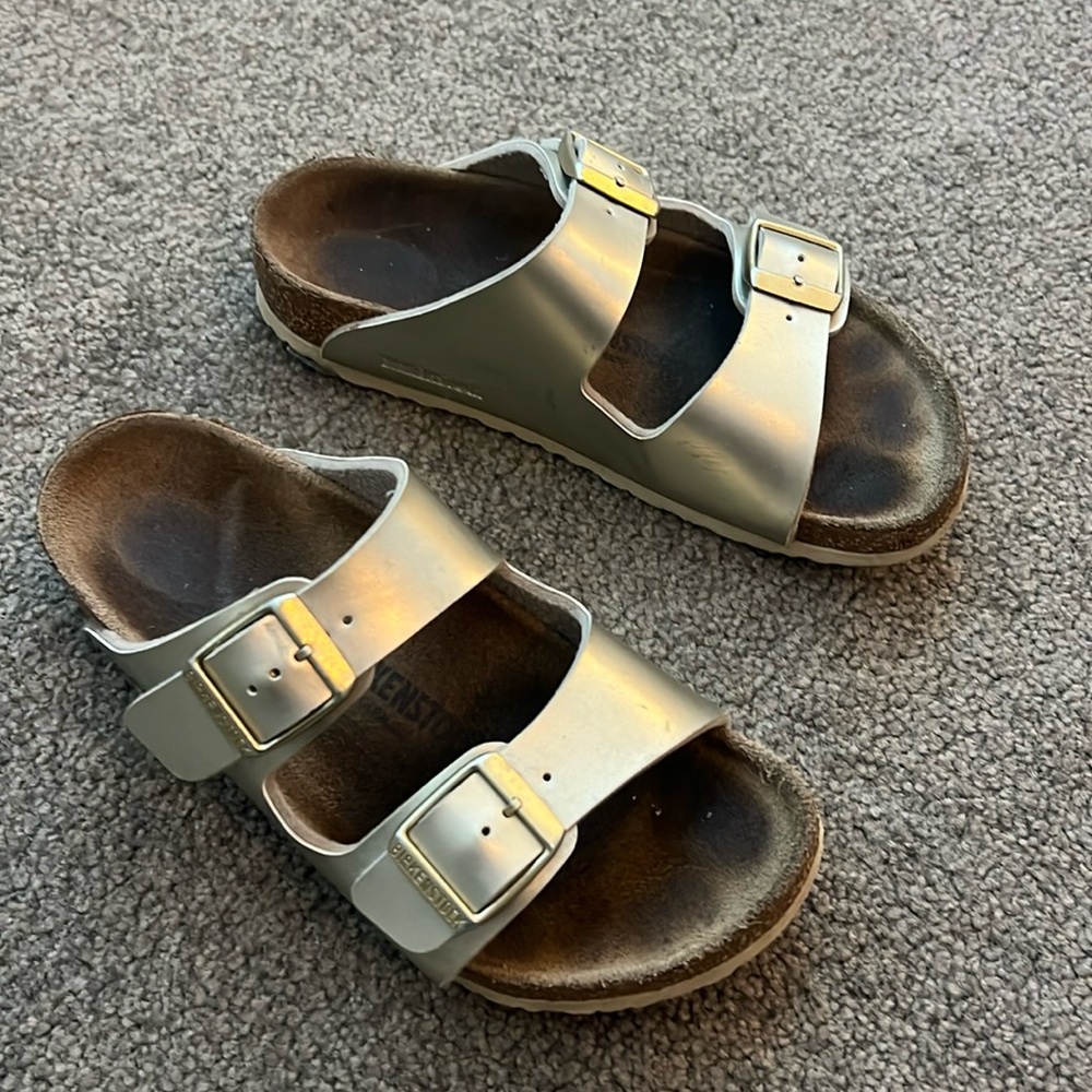 Girls Birkenstocks gold metallic